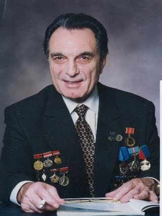 Академику Надир Каримовичу Надирову 88 лет