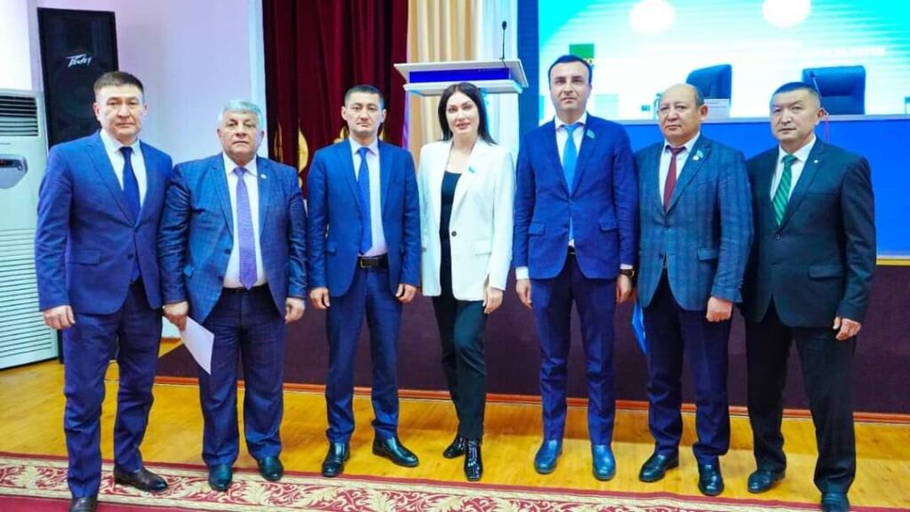 В Иссыке состоялась встреча депутатов Мажилиса Парламента РК с населением Енбекшиказахского района