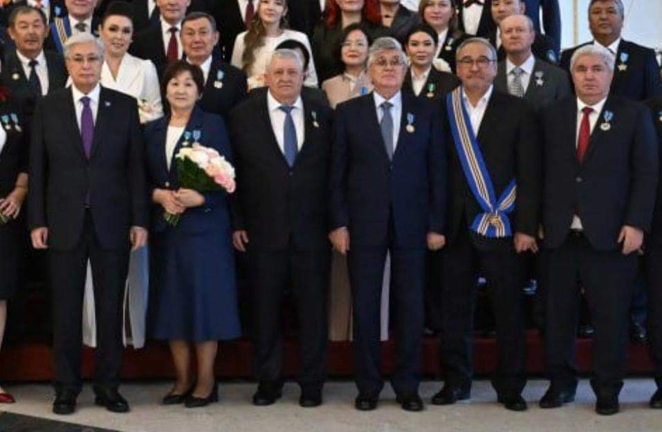 Ezîzê Zîyo Bedirxan - Xelatgirê ordena “Yekîtiya Welat”! 🏅🎉